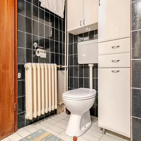 Apartmán 100 M2 In The Diplomatic Area Of Belgrade, Serbia