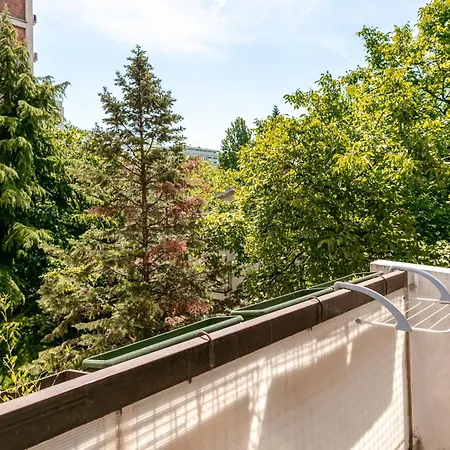Apartment 100 M2 In The Diplomatic Area *