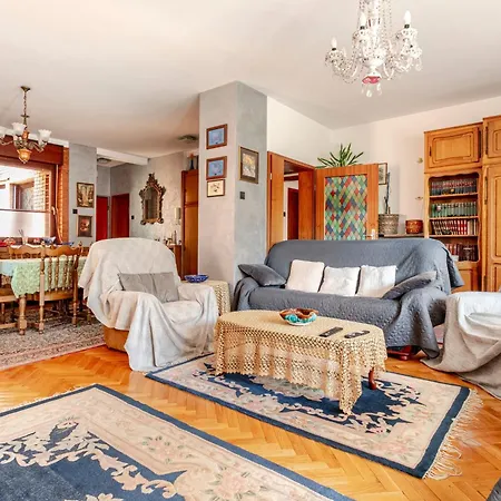 Apartmán 100 M2 In The Diplomatic Area Of Belgrade, Serbia Bělehrad