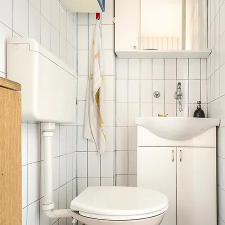 100 M2 In The Diplomatic Area Of Belgrade, Serbia *