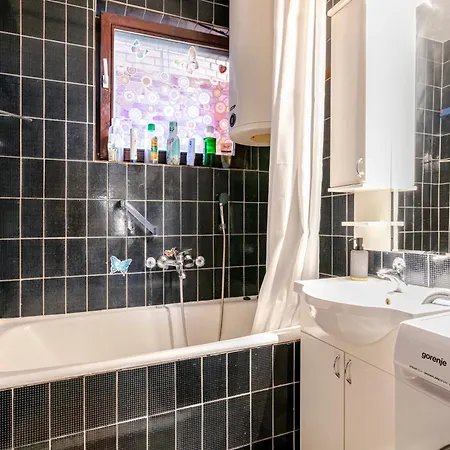 100 M2 In The Diplomatic Area Of Belgrade, Serbia Belgrado