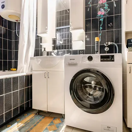 100 M2 In The Diplomatic Area Of Belgrade, Serbia Appartamento *